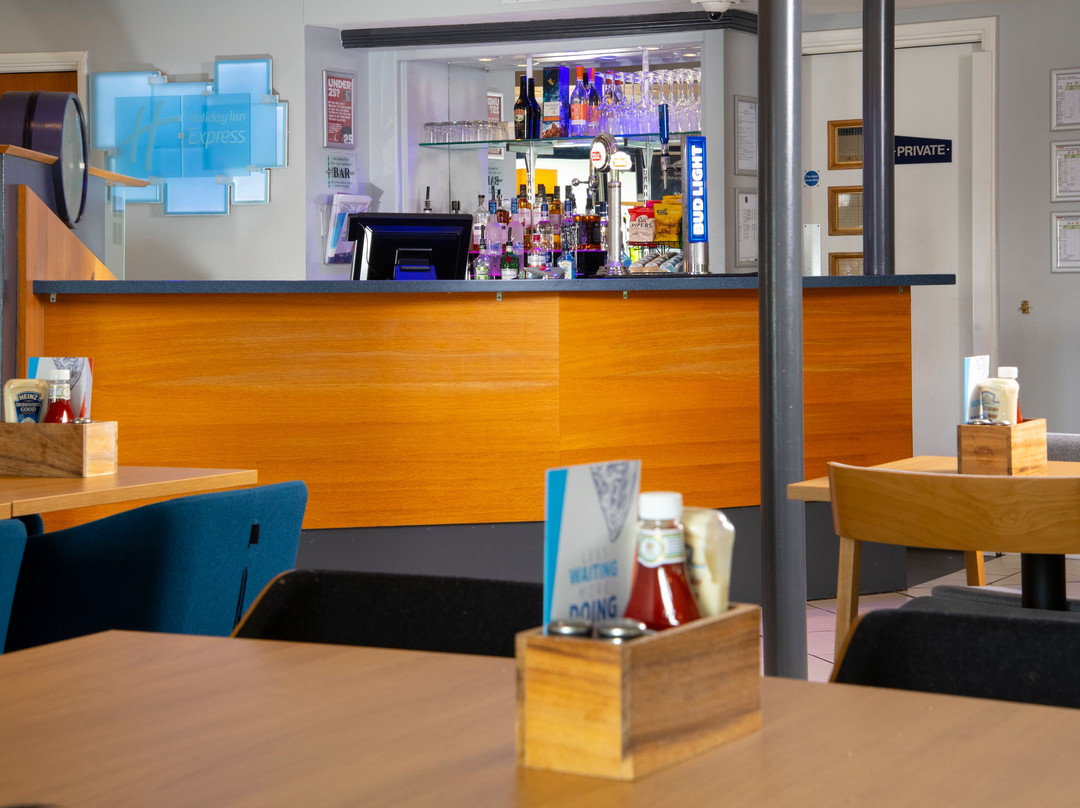 Holiday Inn Express 彼得伯勒主图