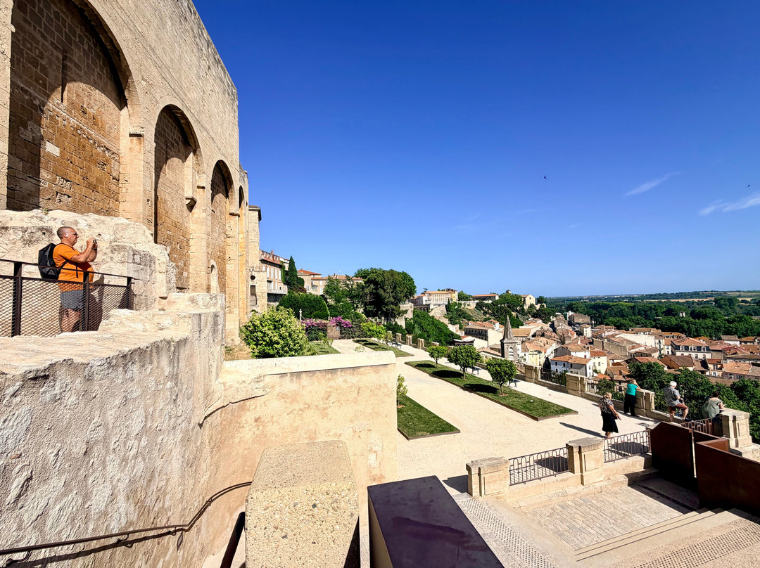 Cathédrale Saint-Nazaire de Béziers-贝济耶必去景点