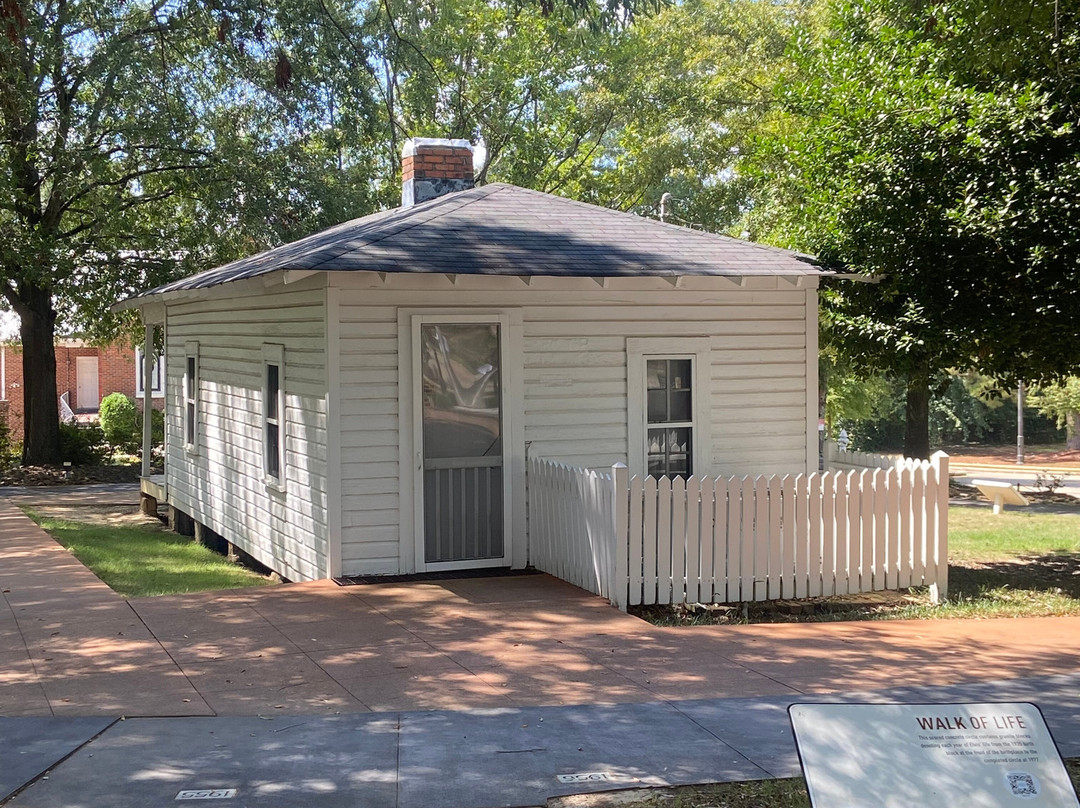 Elvis Presley Birthplace-图珀洛必去景点