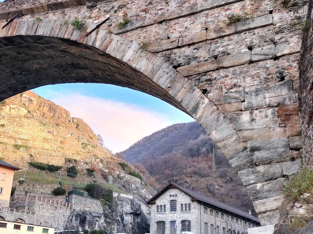 Il ponte romano di Pont-Saint-Martin-Pont-Saint-Martin必去景点