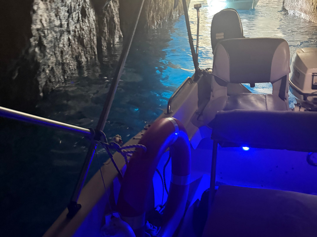 Psarou cruises-Meso Gerakari必去景点