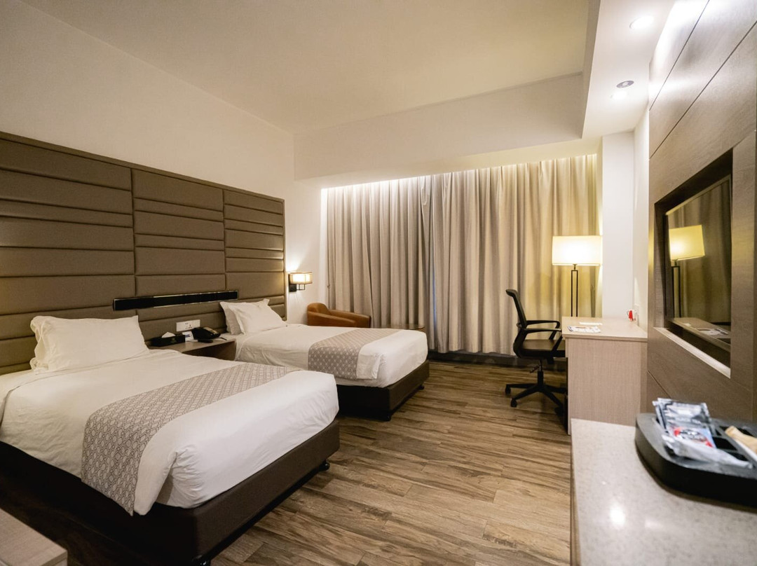 Pearl Harbour Business Hotel主图