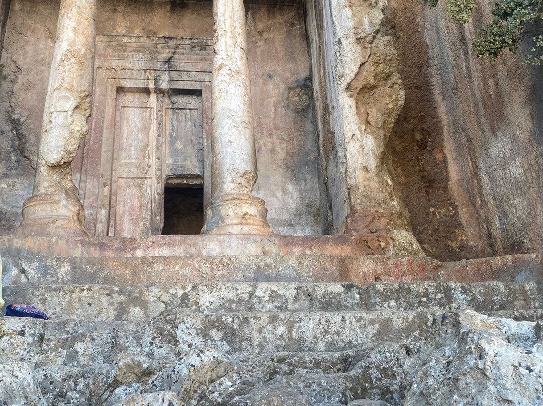 Ancient Rock Tombes-费特希耶必去景点