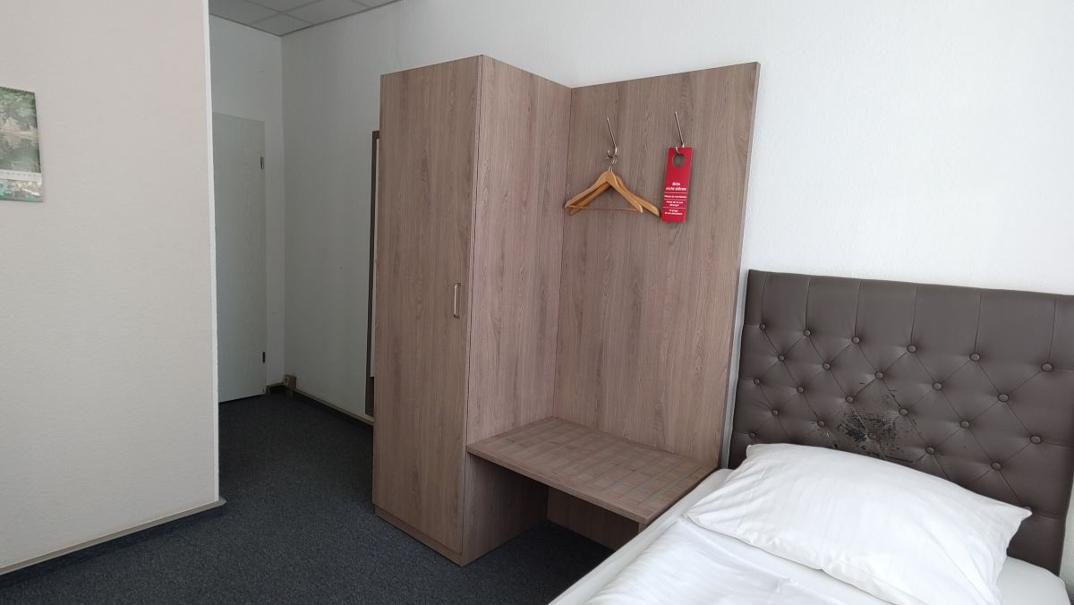 萨彻瑟斯查尔酒店-旅行者
