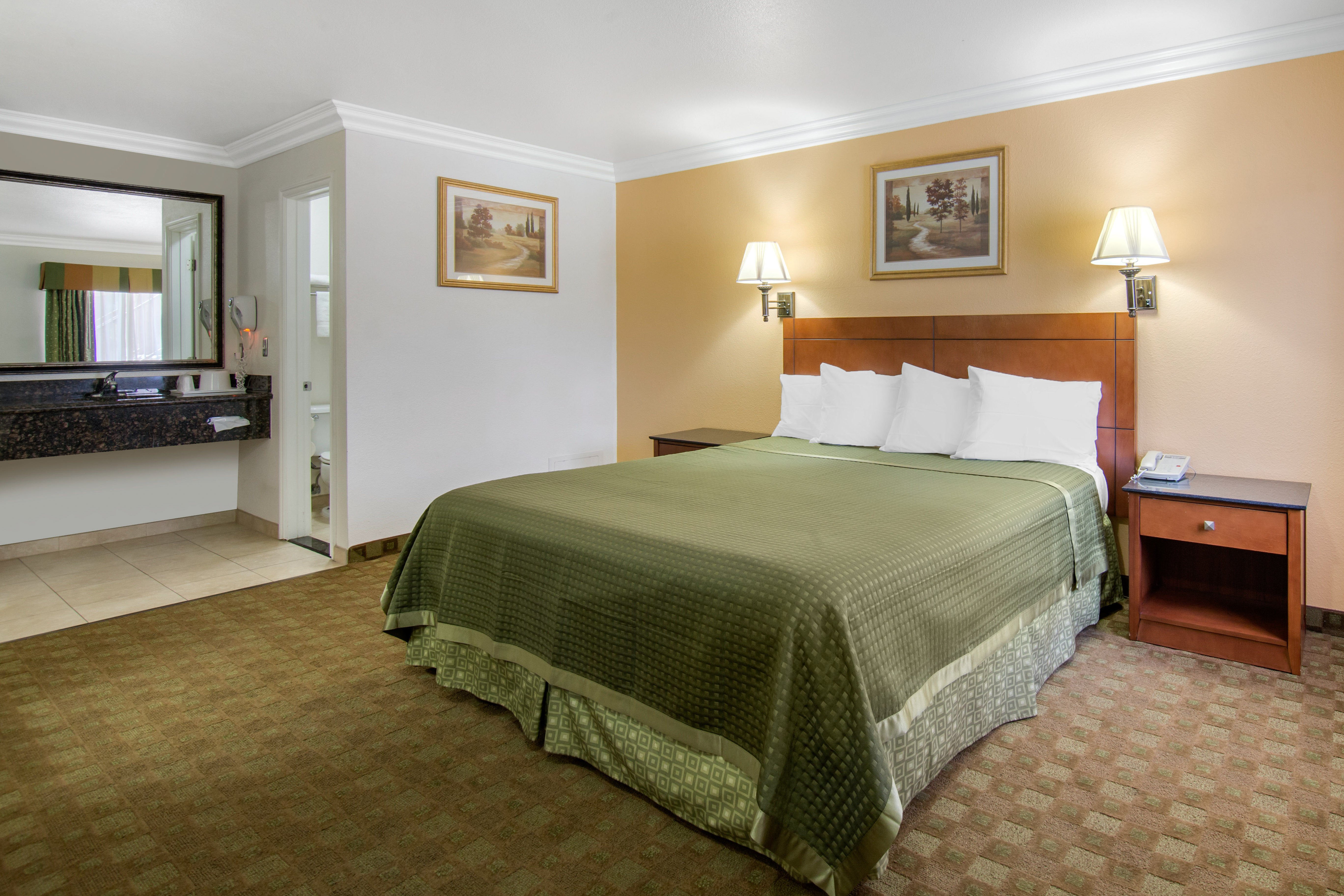 Rodeway Inn Adelanto Us 395-官方
