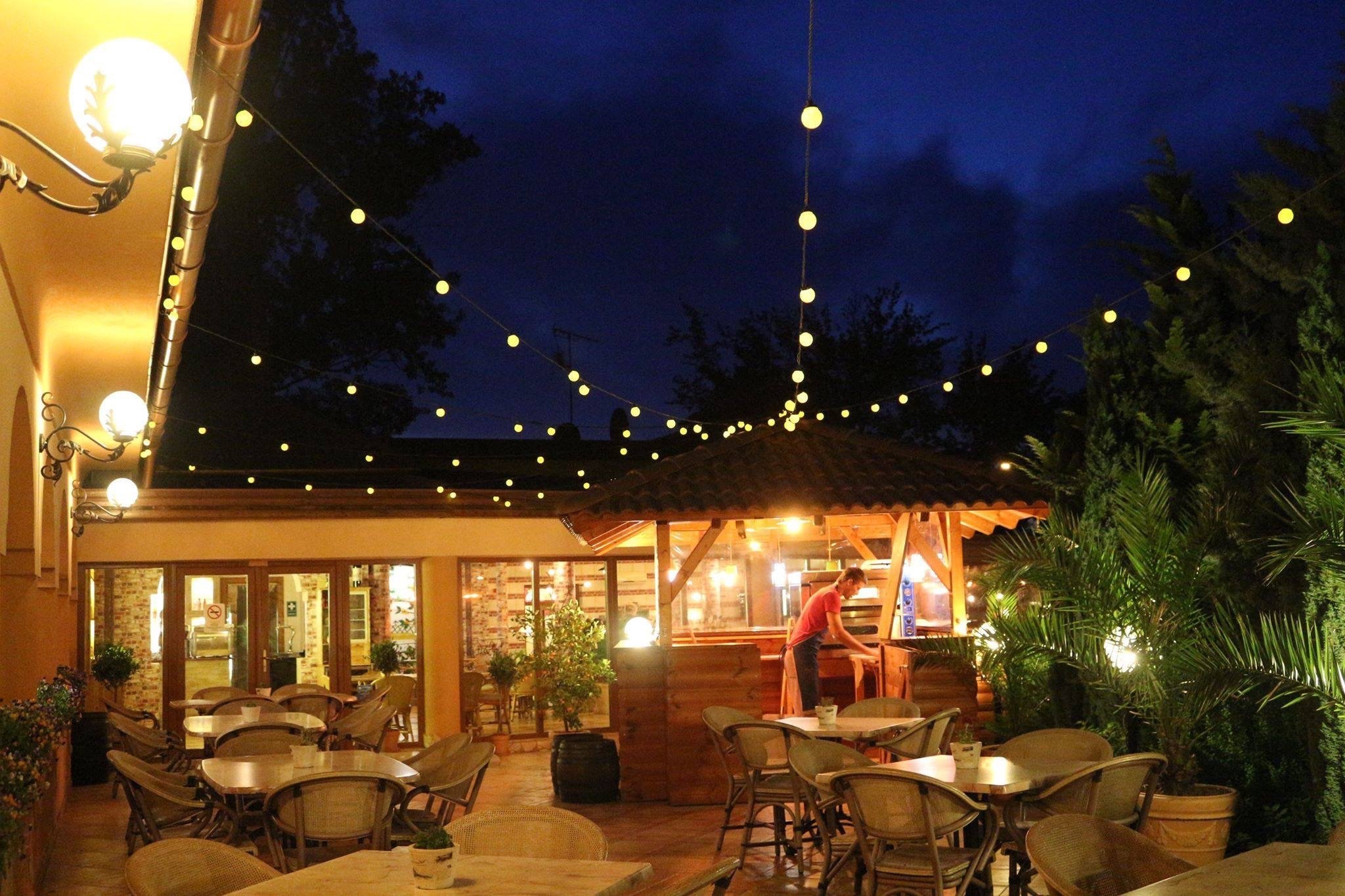 Platan Garden Restaurant & Rooms-官方