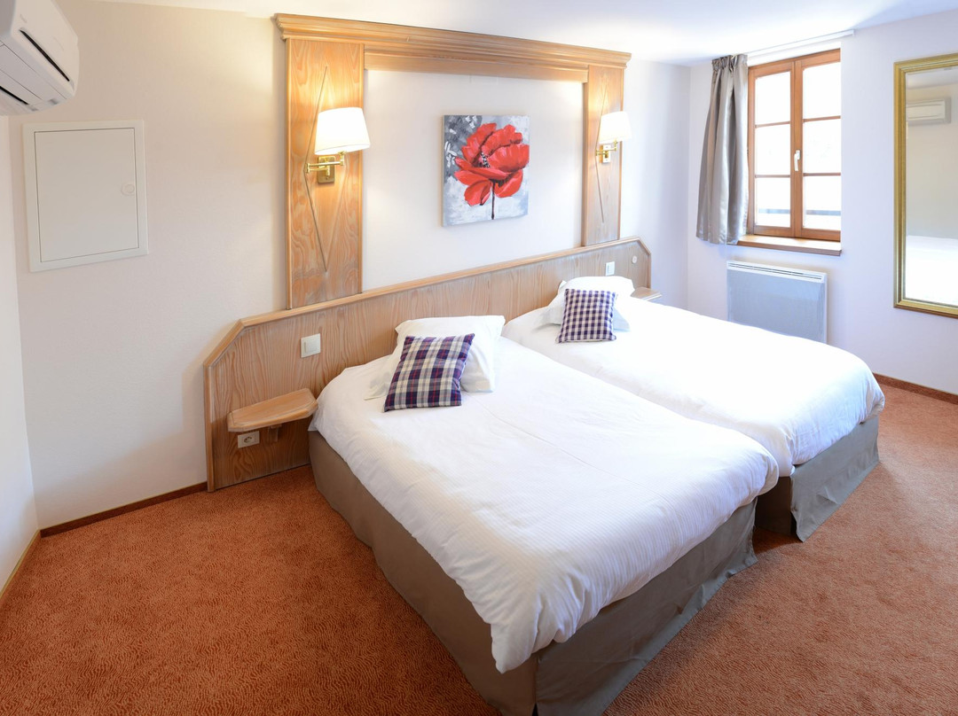 奥贝奈酒店住宿-Logis Hôtel de la Cloche