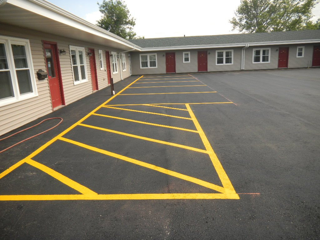 The Village Motel主图