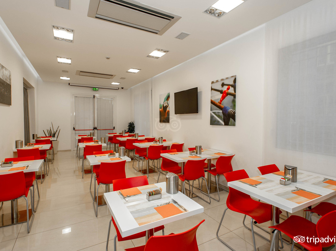 San Fortunato酒店住宿-卡德国际酒店