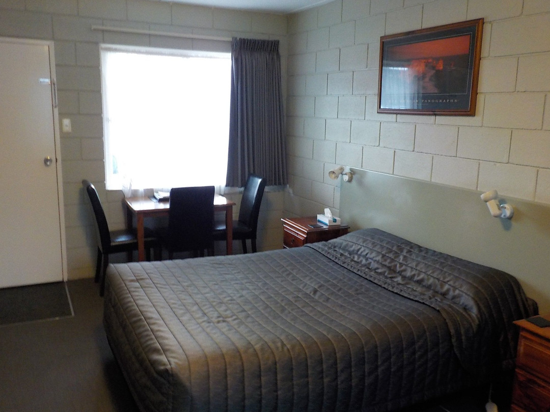 戴尔斯福特酒店住宿-戴尔斯福德中心汽车旅馆