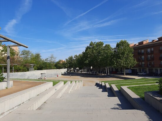 Parc de l'Estació Vella景点图片