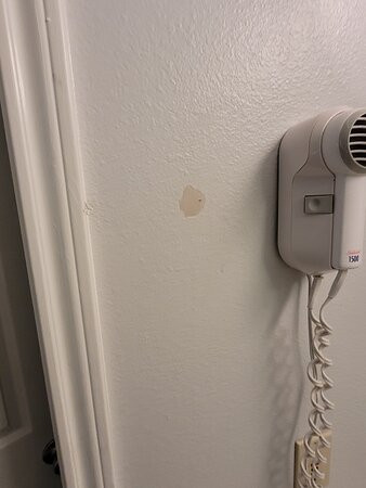 Bent Tree Motel主图