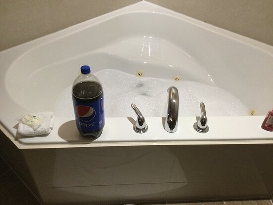 蒙克顿-代佩速8酒店-客卧