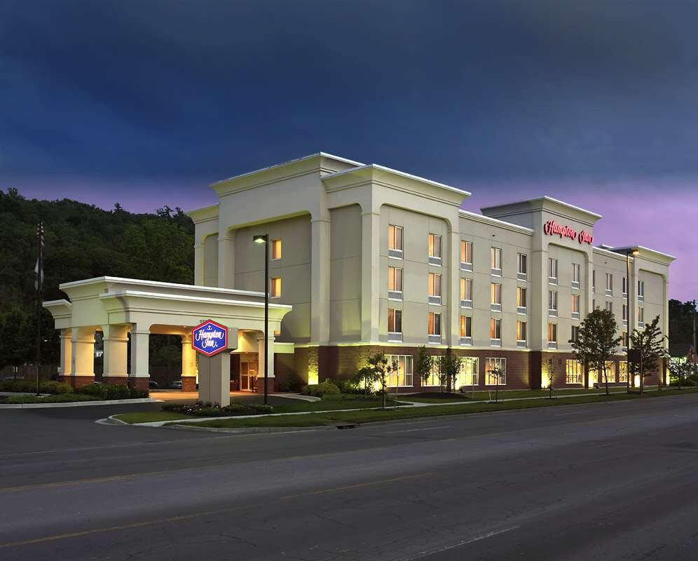 汉普顿宜特艾卡旅主图