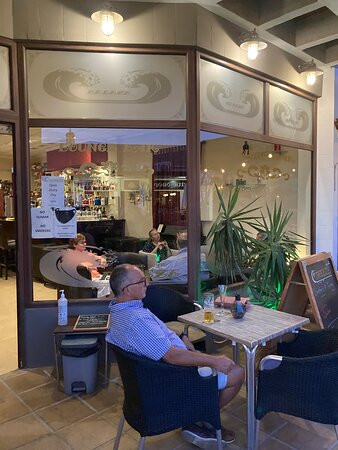 C Breeze Lounge Bar景点图片