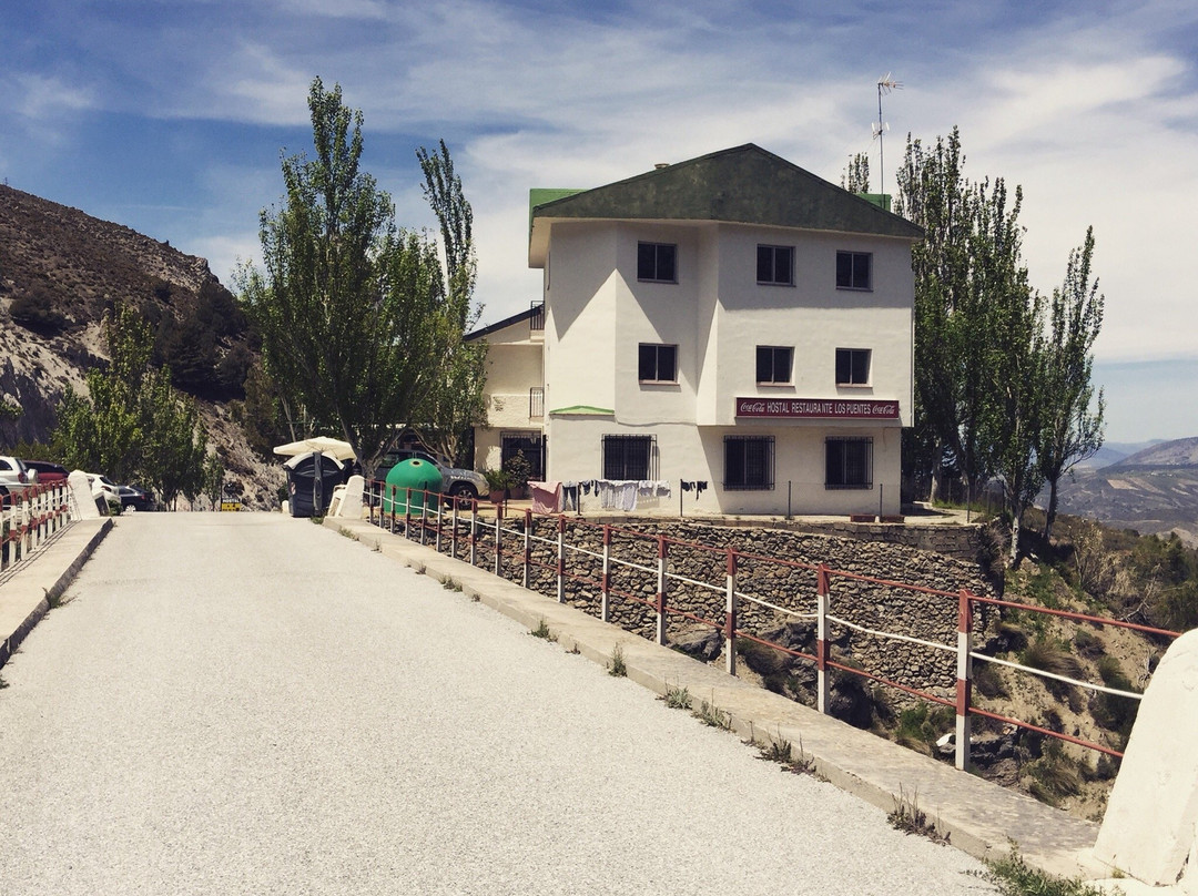 Pinos Genil酒店住宿-Hostal Restaurante Los Puentes
