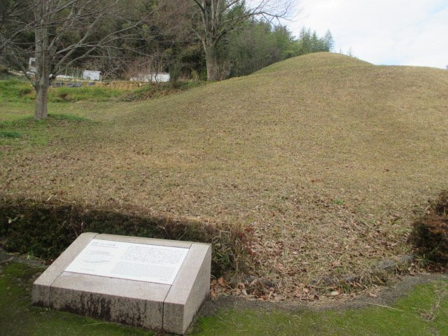 Marco Mountain Burial Mounds景点图片