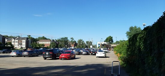 Golf UFO-蒙特利尔必去景点