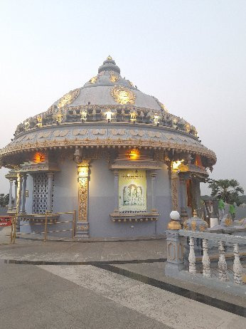 Ramanarayanam Temple景点图片