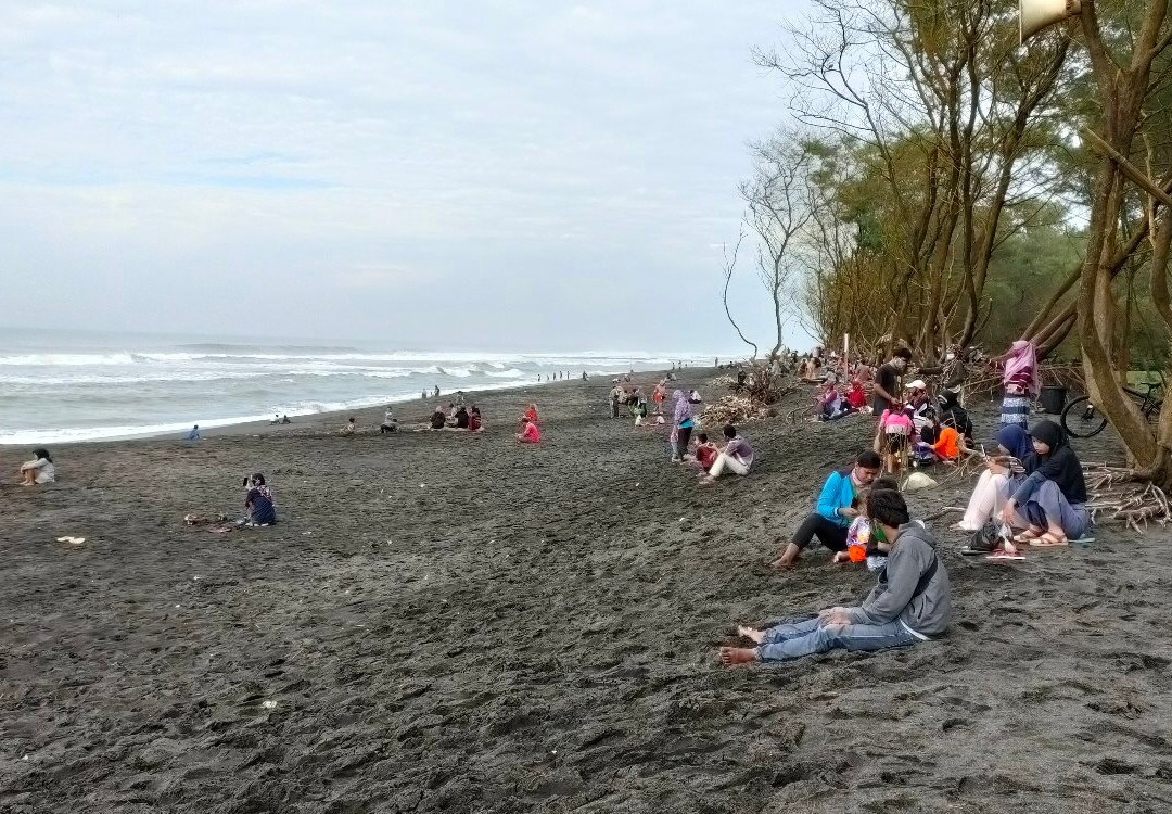 Goa Cemara Beach景点图片