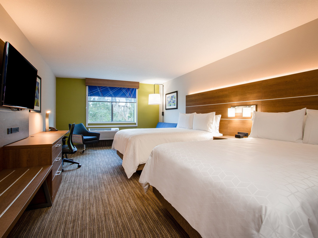 Holiday Inn Express & Suites DeLand South by IHG主图
