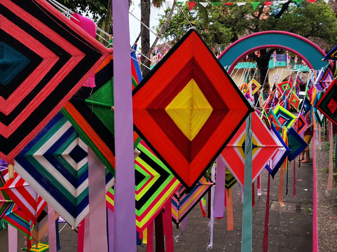 PVShuttles.com-瓦拉塔港必去景点