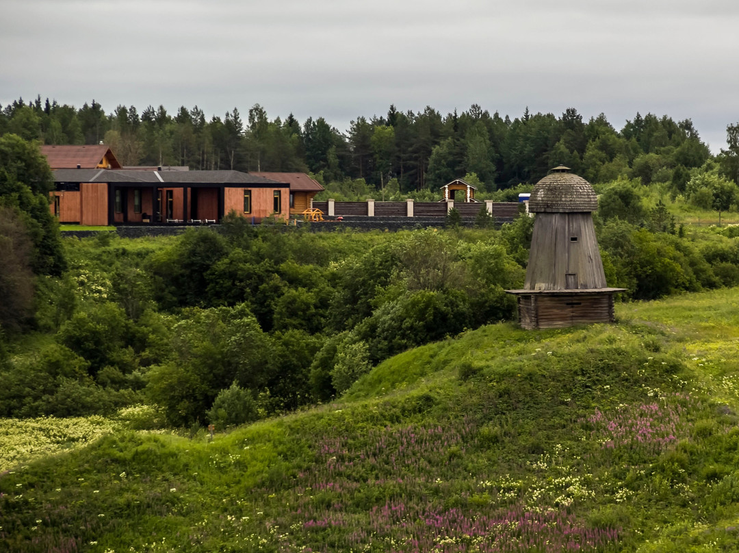 Small Korela Wooden Architecture and Folk Art Museum景点图片