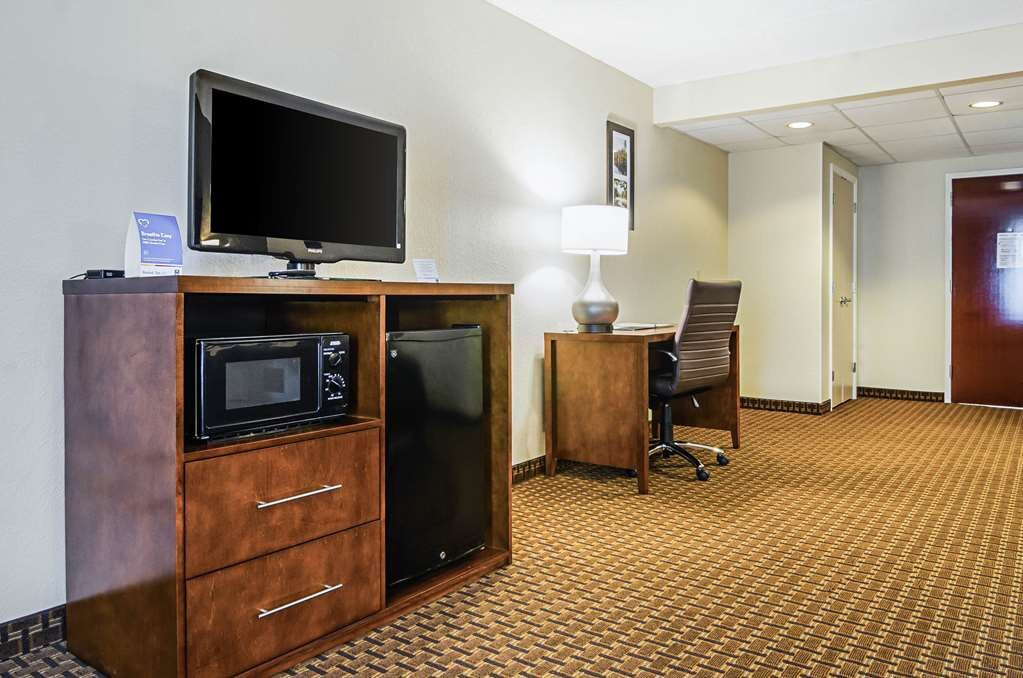 Comfort Inn & Suites Oxford South主图