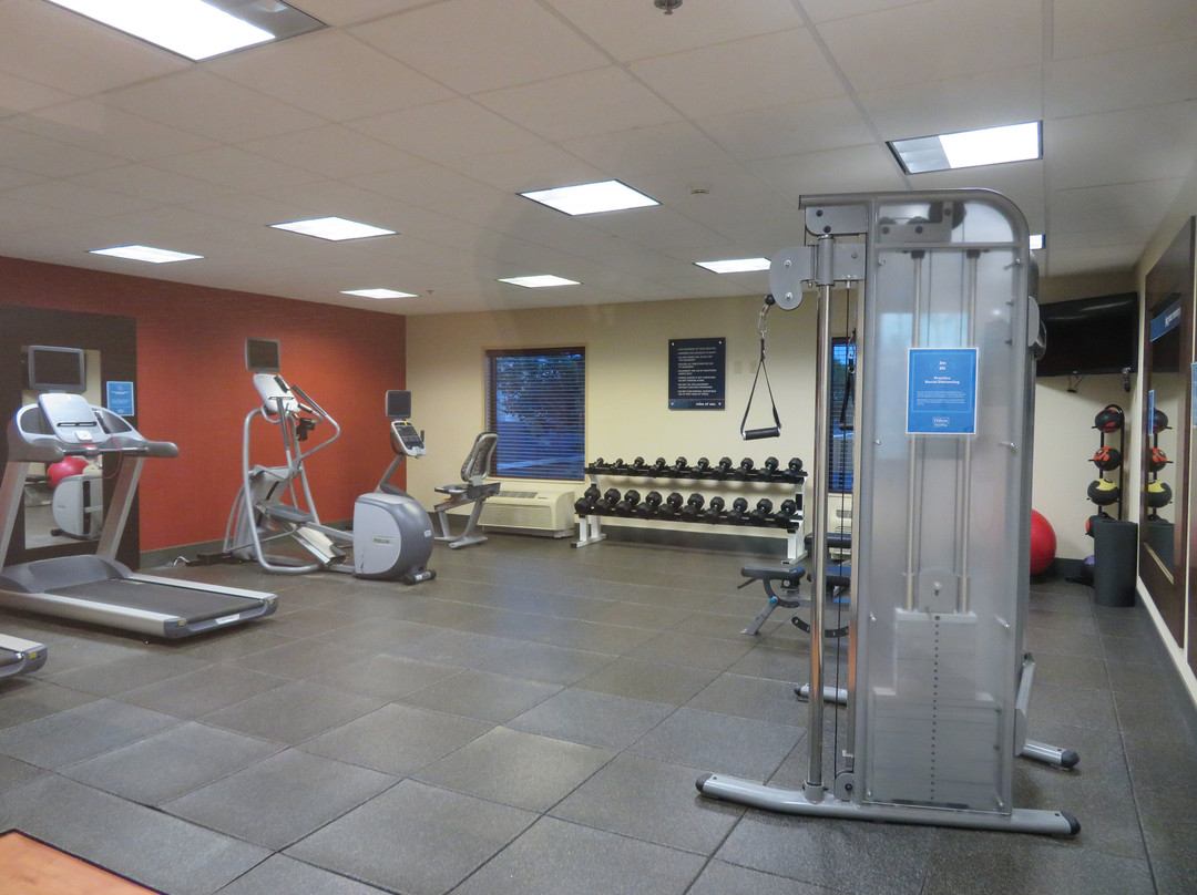 Hampton Inn Bismarck North主图