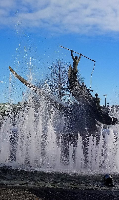 The Whaling Monument-桑德尔福德必去景点