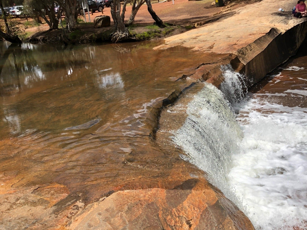 Noble Falls Walk Trail景点图片