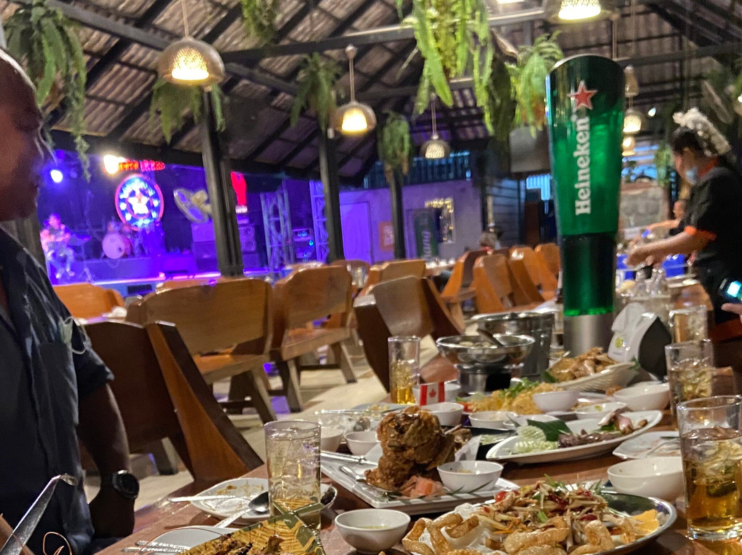 ไก่ย่างโคราช สาขา แมนฮัตตั้น นวนคร