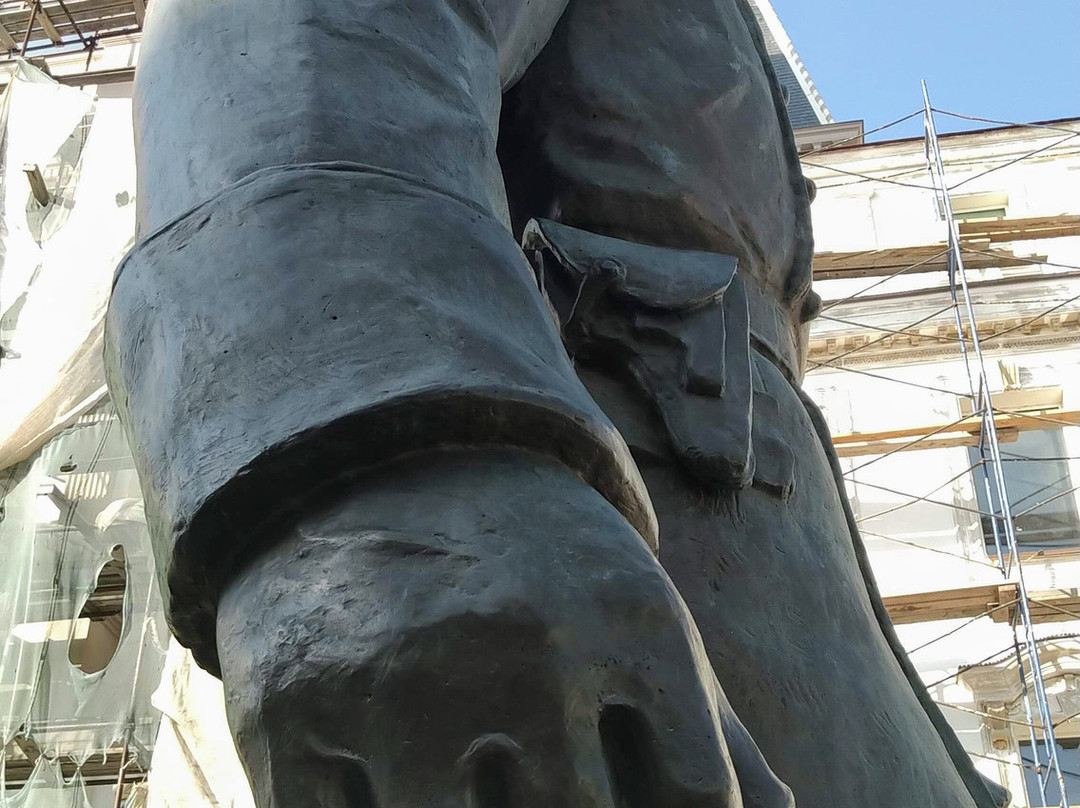 Sculpture Dyadya Styopa-萨马拉必去景点
