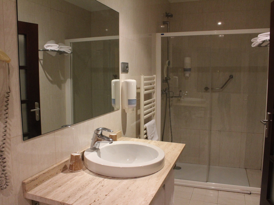 厄乌巴酒店主图