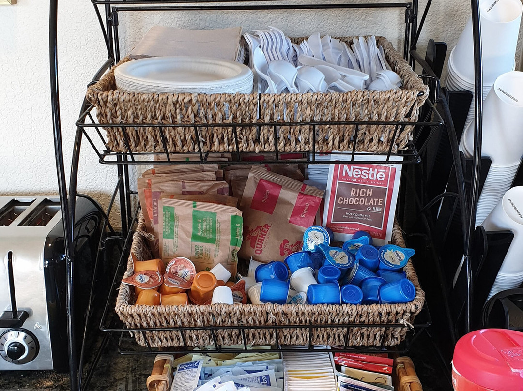 Emerald Dolphin Inn & Mini Golf主图