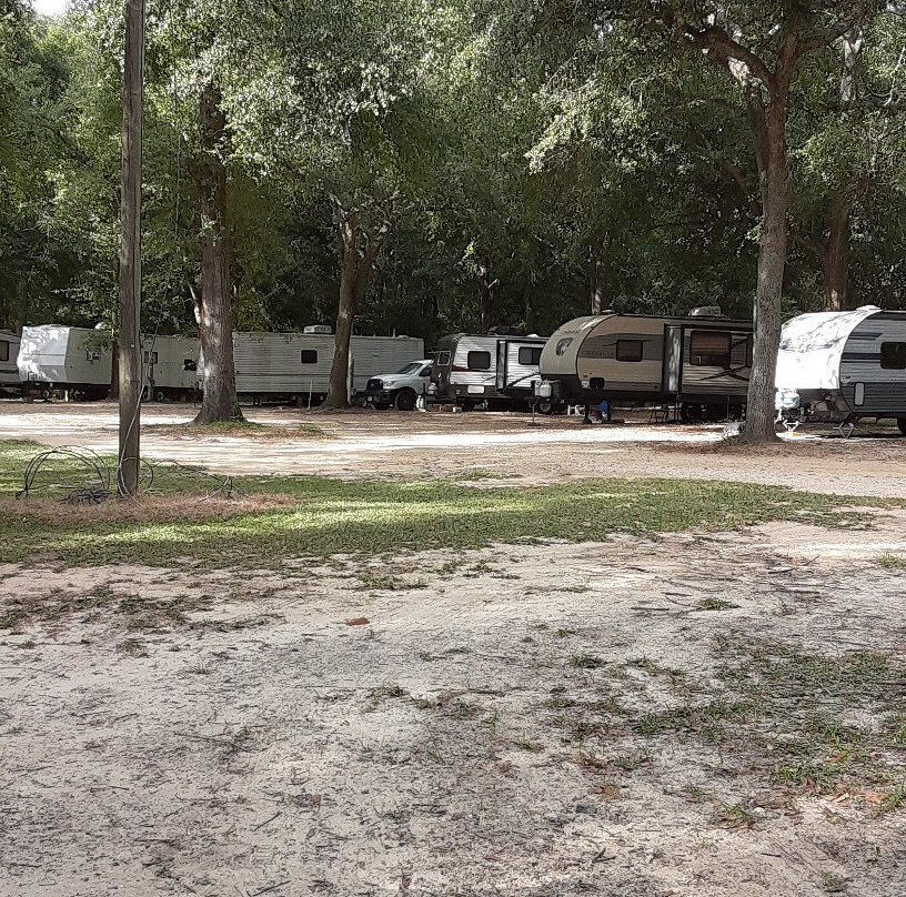 CreekSide RV Park & Campground