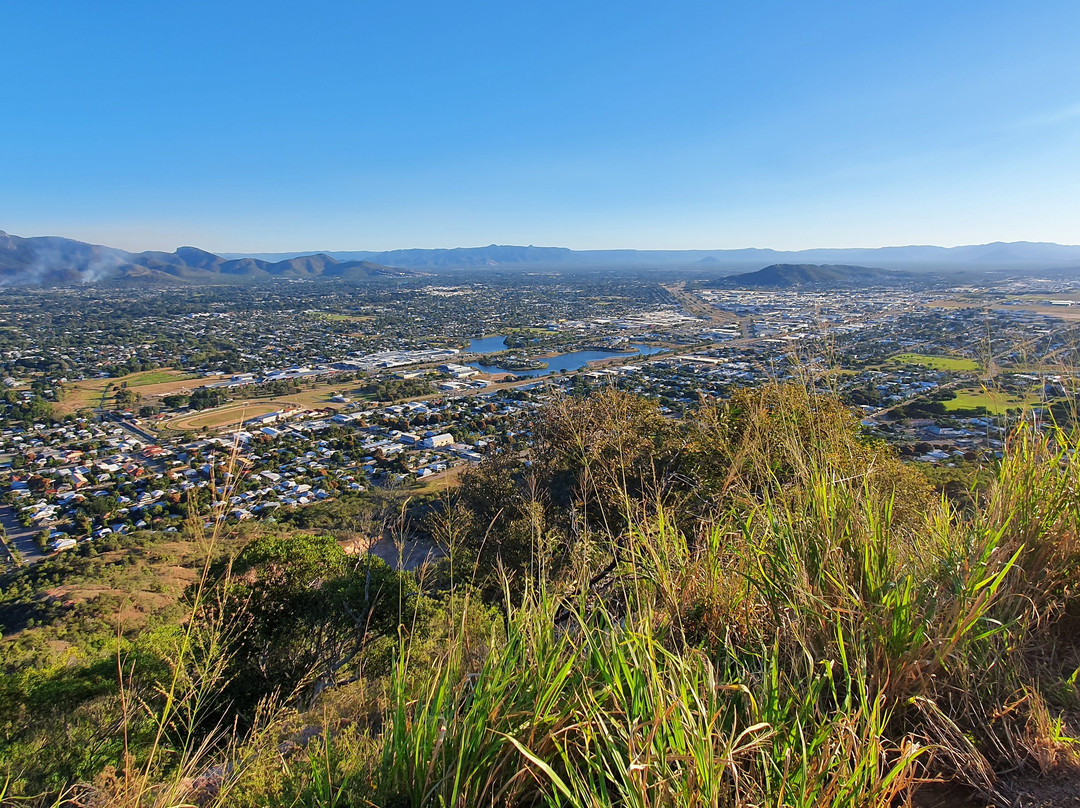 Castle Hill Lookout-汤斯维尔必去景点