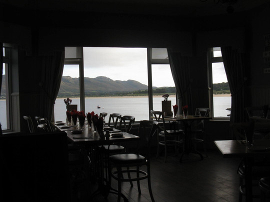 The Stores Bar主图