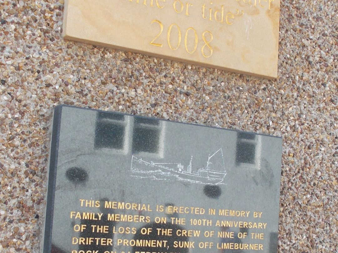 Burghead Harbour-Burghead必去景点