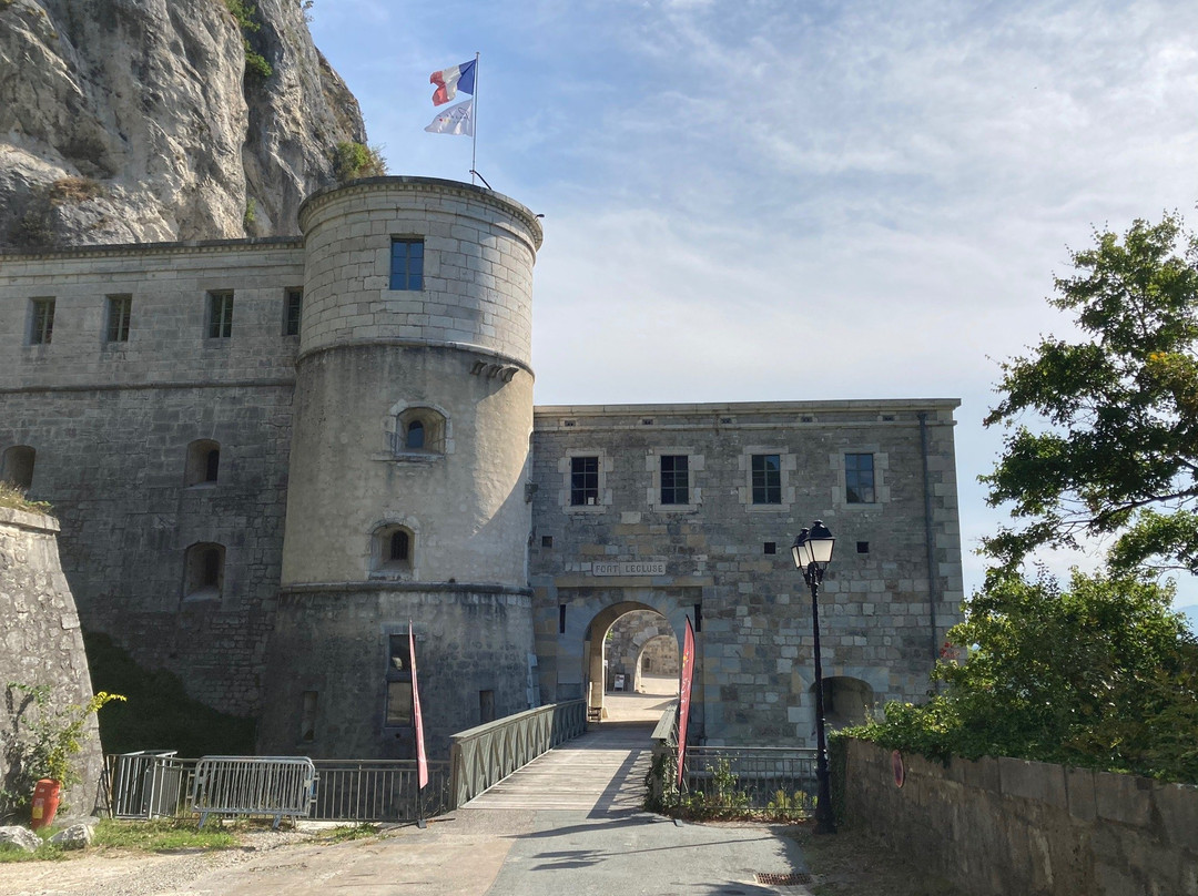 Fort L'Écluse景点图片