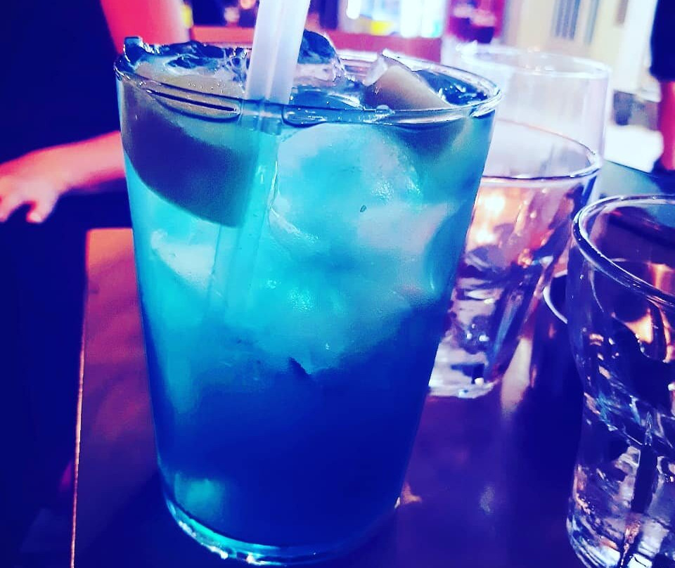 Peacock Tail Bar-干尼亚必去景点