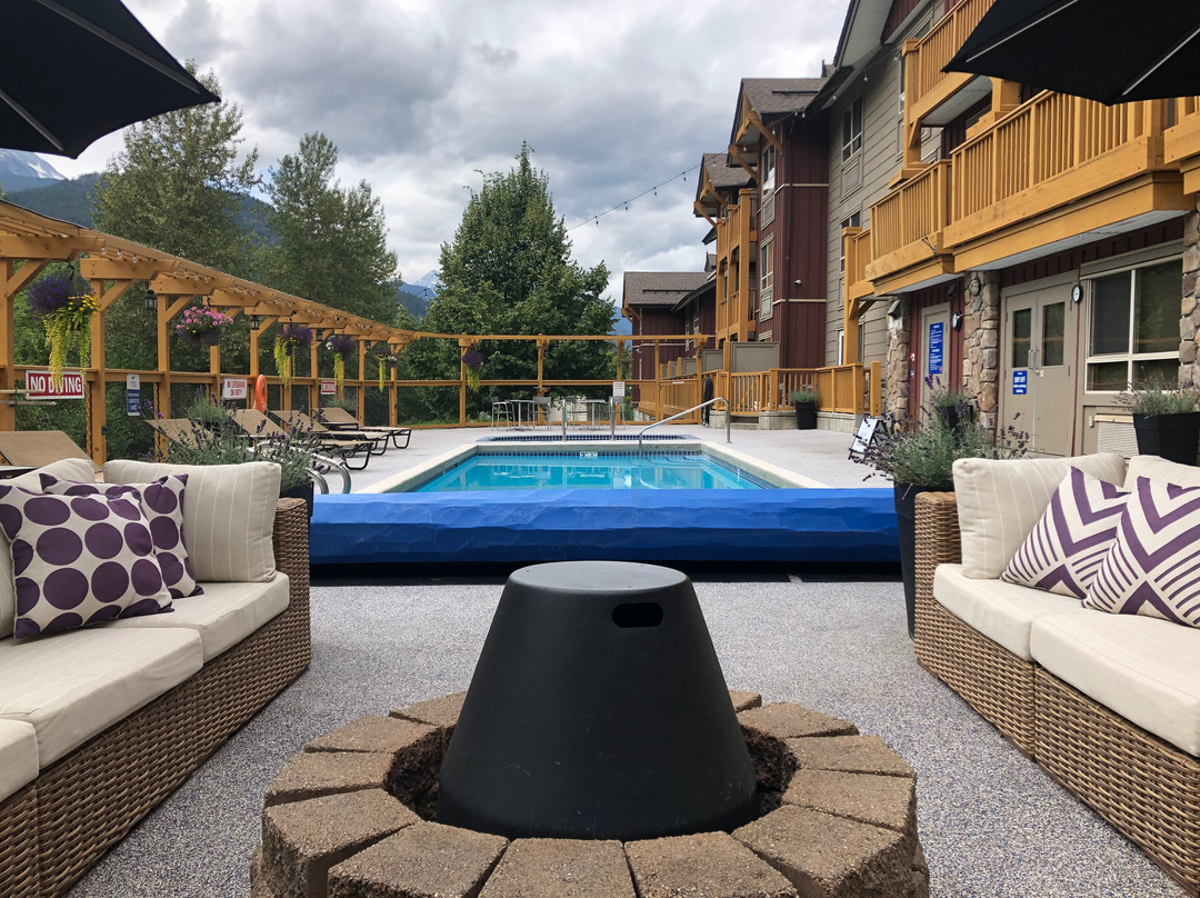 彭伯顿山谷旅馆主图