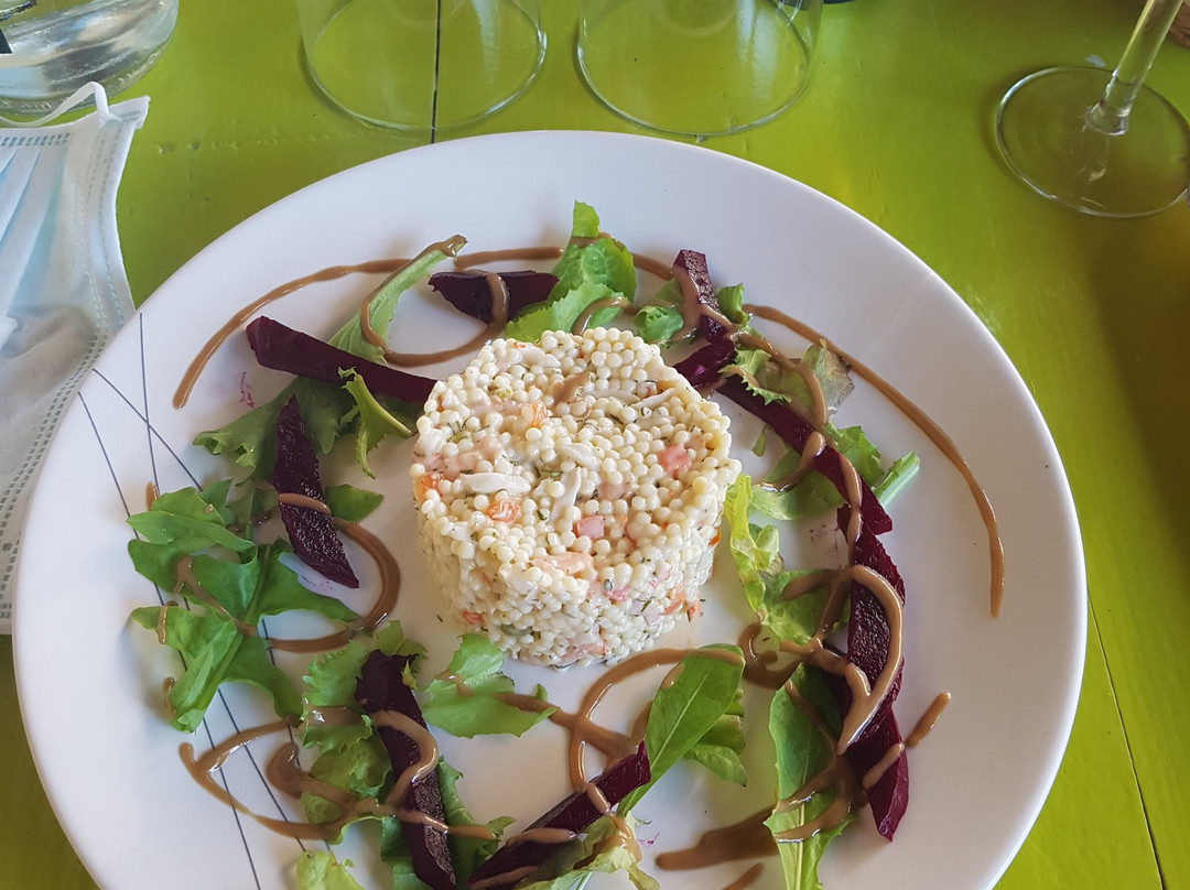 Logis Hôtel les Aubépines主图