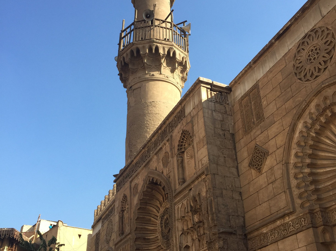 Gray Mosque (El-Aqmar Mosque)景点图片