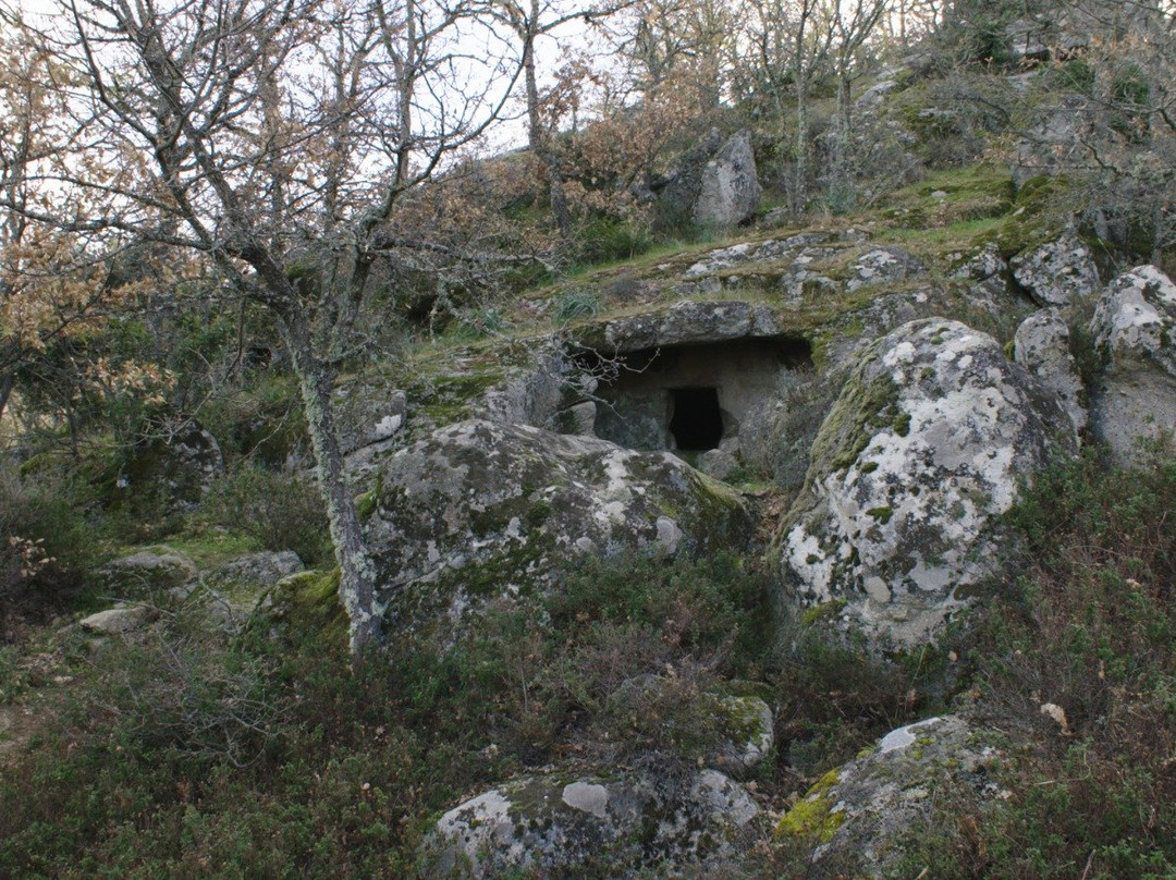 Domus de Janas o 'Oncheddas de Istevene