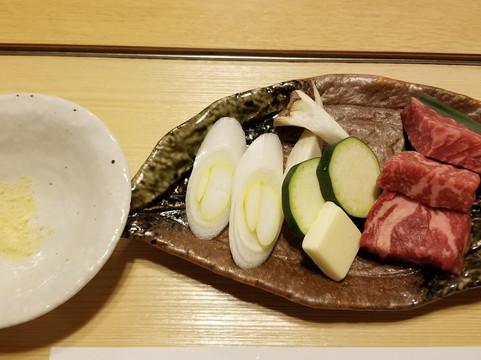 会津屋酒店主图