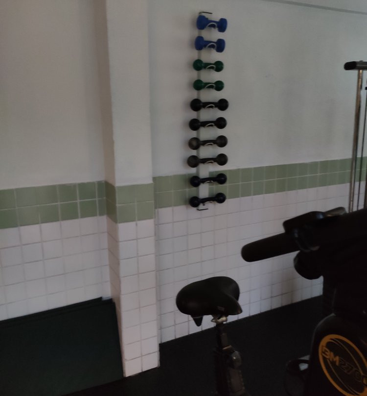 Montese Tower Hotel主图