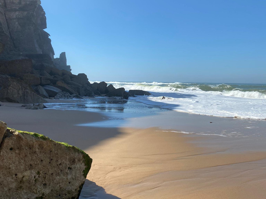 Praia das Azenhas do Mar景点图片