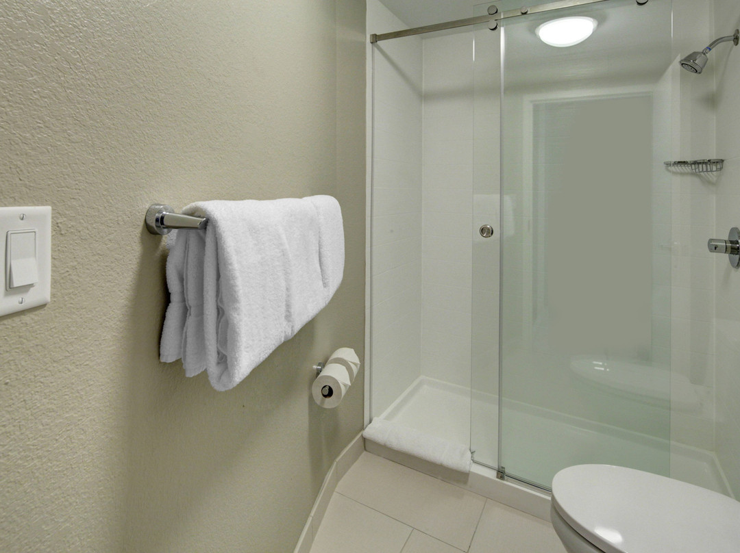 圣露西港SpringHill Suites酒店主图