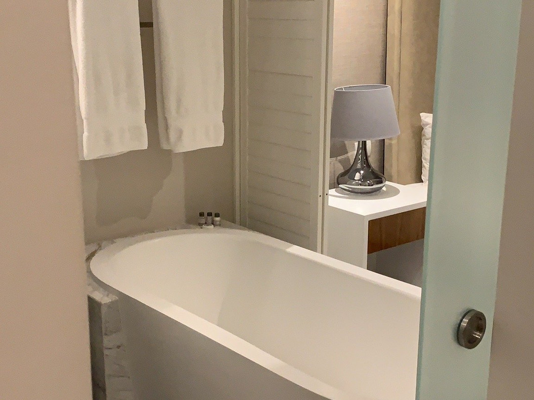 Houghton Executive Suites主图